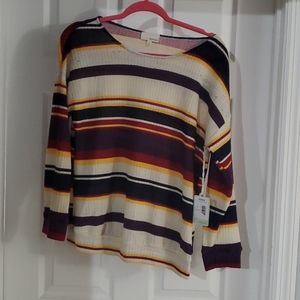 New w tags lightweight sweater